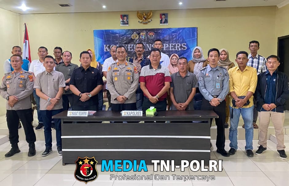 Sepakat Berdamai, Polres Way Kanan Bersama Bapas Kelas II B dan UPT PPA Pemkab Way Kanan Serta Massa Aksi Unras Hentikan Perkara Pencurian Dua ABH di Polsek Way Tuba