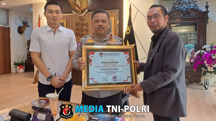 Ketua PW-FRN Agus Flores Gelar Syukuran, Doakan Kakorlantas dan Dirresgident Korlantas Polri, Dirumah Pribadinya