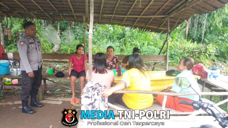 Bangun Komunikasi dengan Warga, Kanit Samapta Polsek Sebangki Berikan Himbauan Harkamtibmas