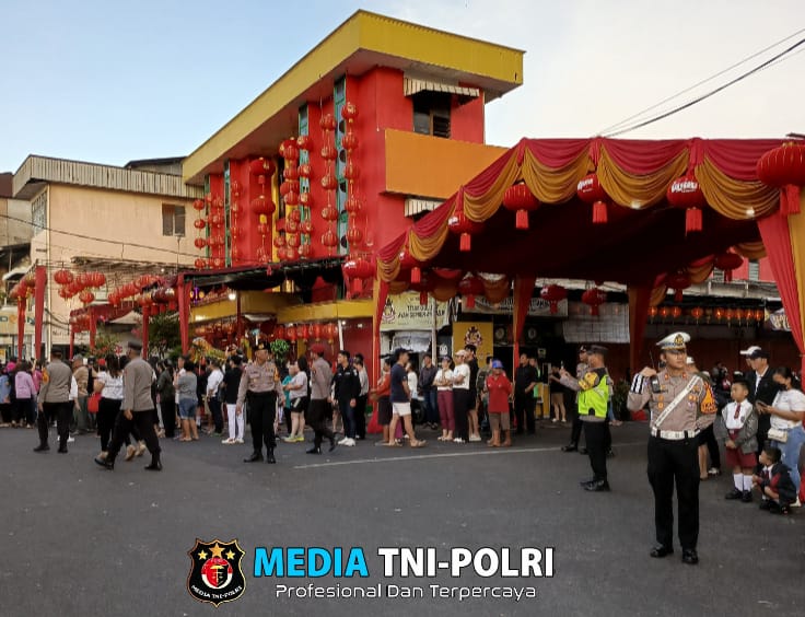 Polresta Pontianak Turunkan Personel untuk Amankan Ritual Buka Mata Cap Go Meh 2025