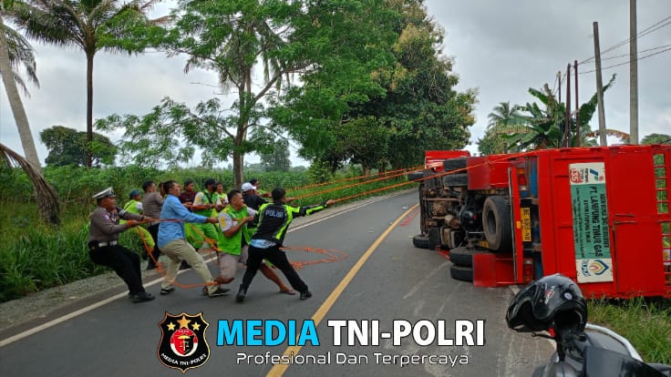 Hari Pertama OPS Keselamatan, Polres Lamtim Respon Cepat Kejadian Laka Lantas
