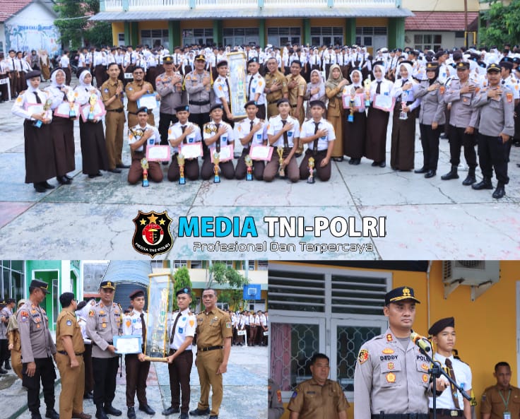 Sabet Juara Umum Piala Bergilir Lomba Gema Islami se-Provinsi Lampung, Kapolres Lampung Utara Serahkan Piala Penghargaan Kepada Siswa SMA Kemala Bhayangkari