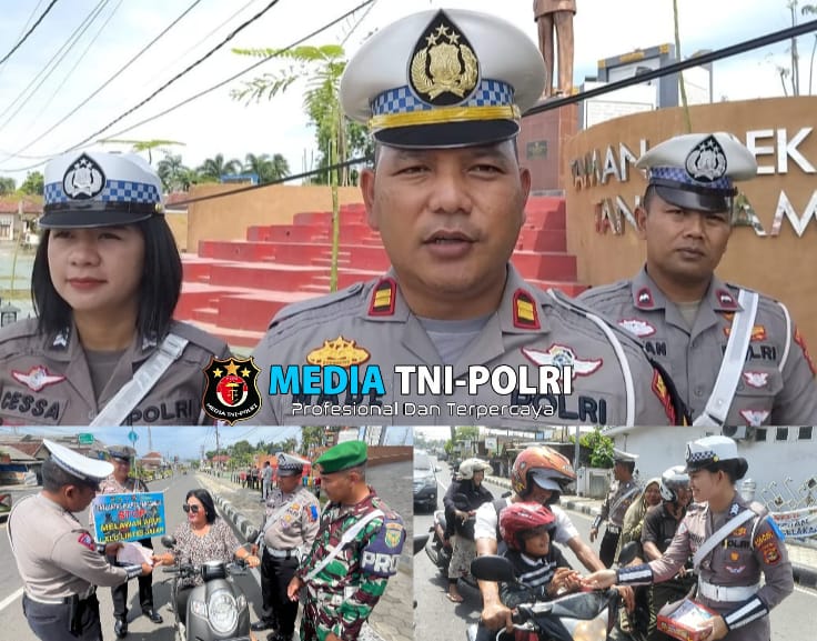 Hari Kedua Operasi Keselamatan Krakatau 2025, Polres Tanggamus Berikan Hadiah bagi Pengendara Tertib Lalu Lintas