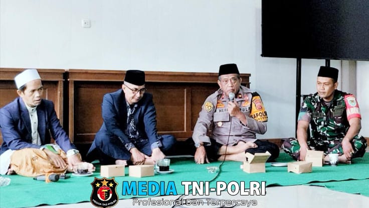 Kapolsek Cibungbulang Bersama Forkopimda Hadiri Pengajian Bulanan MUI Kecamatan Pamijahan, Beri Pesan Tingkatkan Kamtibmas 