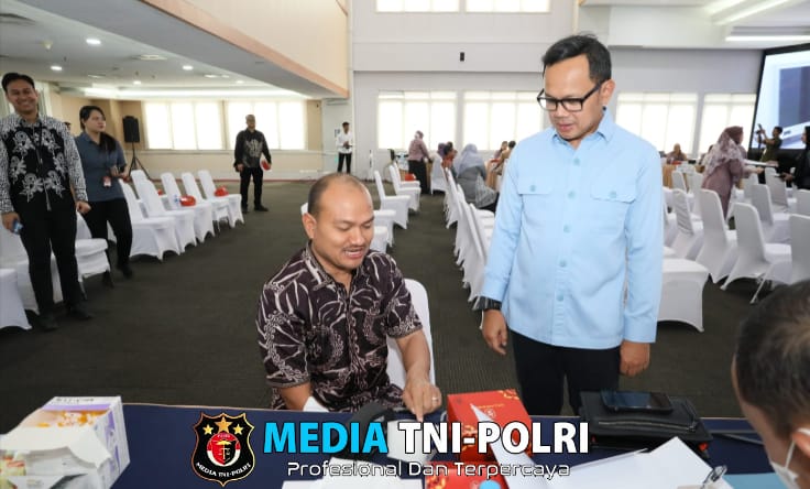 Wamendagri Bima Arya Pantau Langsung Pemeriksaan Kesehatan Kepala Daerah Terpilih