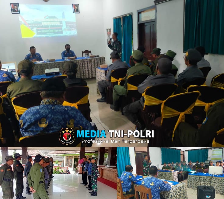 Babinsa Koramil 0818/30 Tirtoyudo Latih Linmas untuk Optimalkan Keamanan Lingkungan