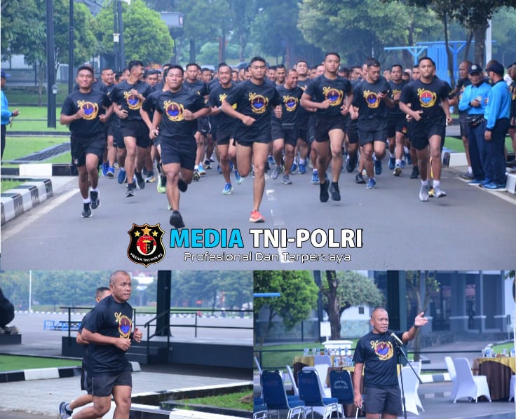 Jumat Sehat, Danpasmar 1 Pimpin Perwiranya Olahraga Lari Bersama