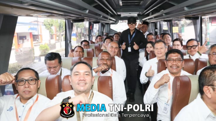 Mengawali Hari Ketiga Retret Pembekalan, Kepala Daerah Khidmat Jalani Ibadah