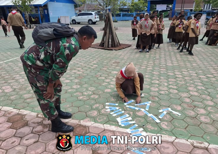 Babinsa Nabire dampingi kegiatan Persami di SD Negeri 02 Nabire.
