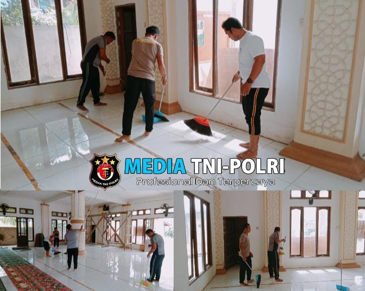 Sambut Ramadhan, Polsek Sekadau Hilir Gelar Bakti Religi di Masjid Al Ilham