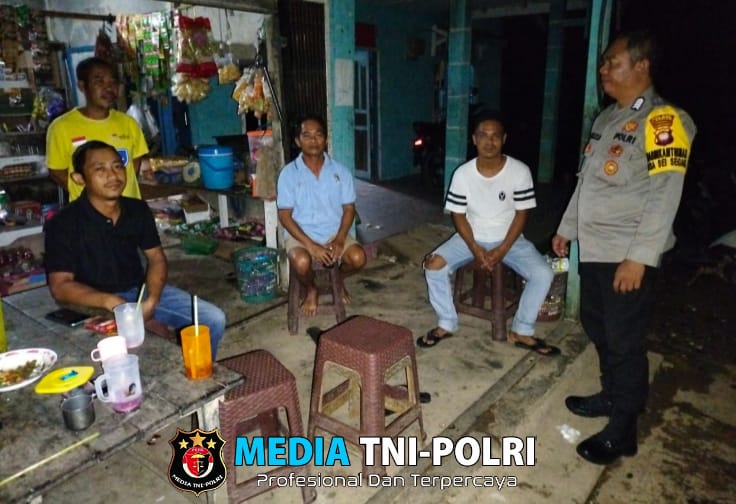 Kehangatan Kebersamaan, Polisi di Sebangki Patroli dan Dialog dengan Warga