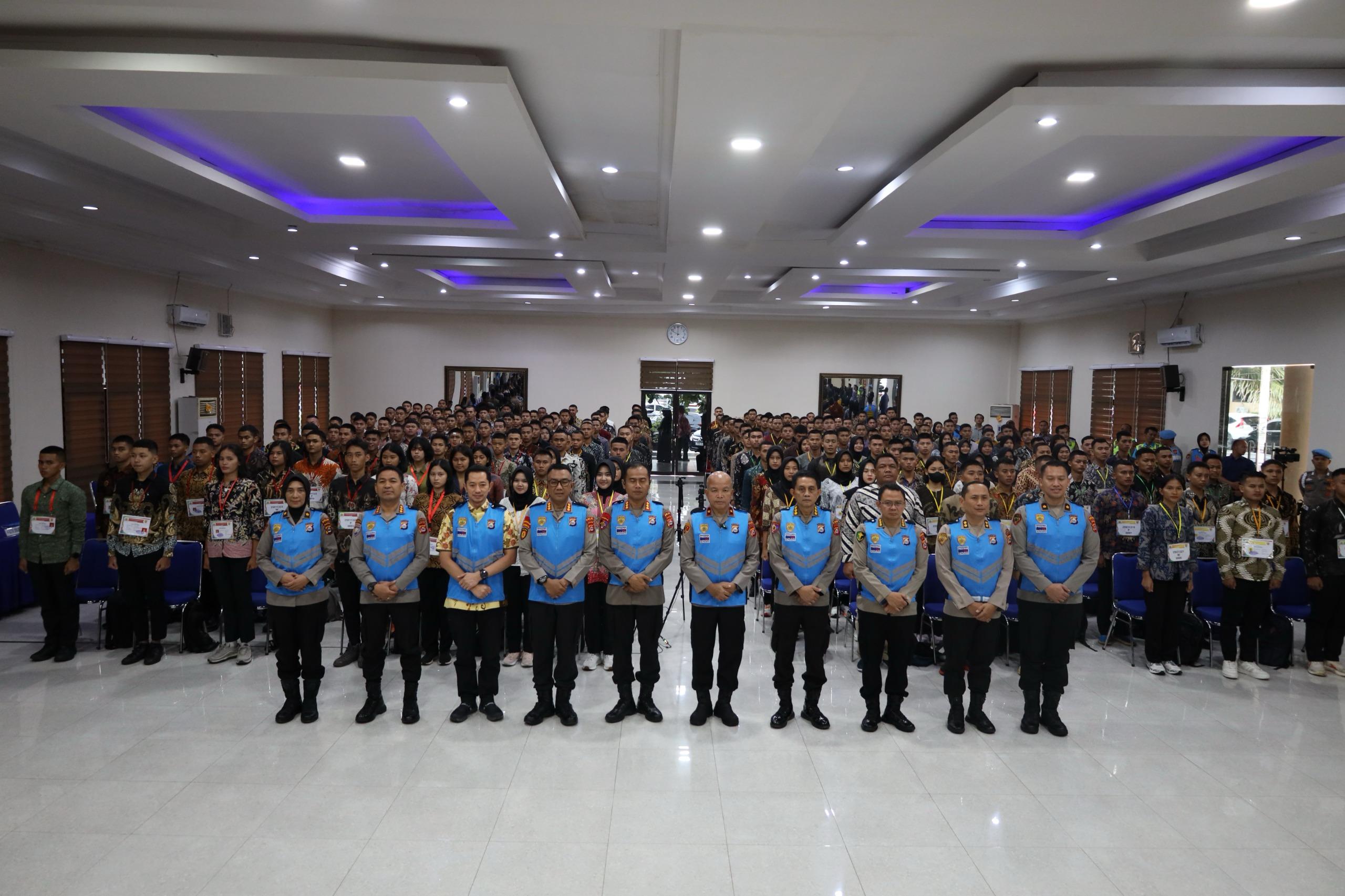 Polda Banten Gelar Pengambilan Sumpah dan Pakta Integritas Seleksi Anggota Polri 2025