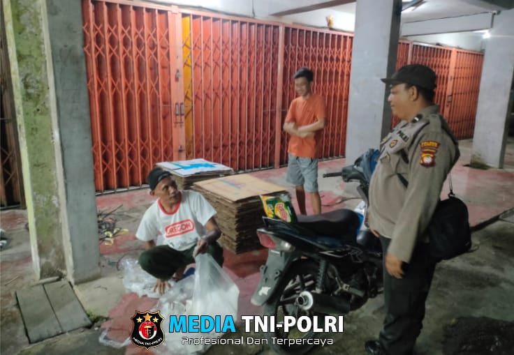 Laksanakan Patroli Dini Hari, Upaya Cegah Kriminalitas di Areal Pertokoan dan Terminal