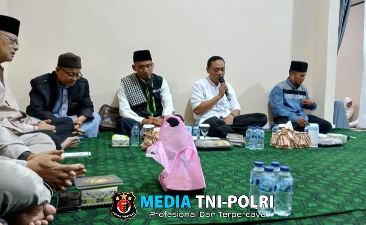 Safari Ramadhan, Kapolres Lampung Utara Buka Bersama Dengan Anak Yatim