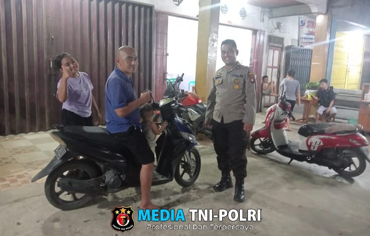 Polsek Mempawah Hulu Sampaikan Himbauan saat Patroli di Malam Hari