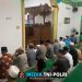 Tingkatkan Keimanan di Bulan Ramadhan, Kapolres Landak Sholat Tarawih Bersama Warga