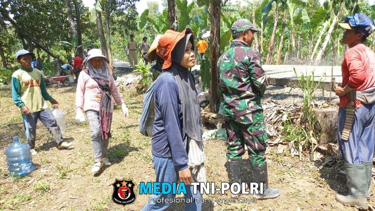 Srikandi Kalinanas Turut Berperan Penting Dalam TMMD