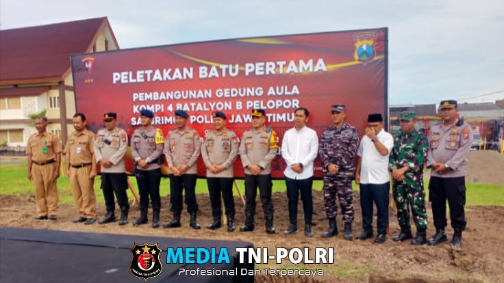 Danramil 0825/17 Muncar Kapten Inf Sabar Wiyono Hadiri Giat Peletakan Batu Pertama Pembangunan Gedung Aula Kompi 4 Batalyon V Pelopor Satbrimob Polda Jatim
