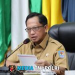 Pastikan Cadangan Pangan Terpenuhi, Mendagri Imbau Perum Bulog Serap Hasil Panen Petani