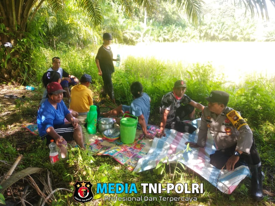 Sinergi dengan Warga, Bhabinkamtibmas Sebangki Perkuat Ketahanan Pangan