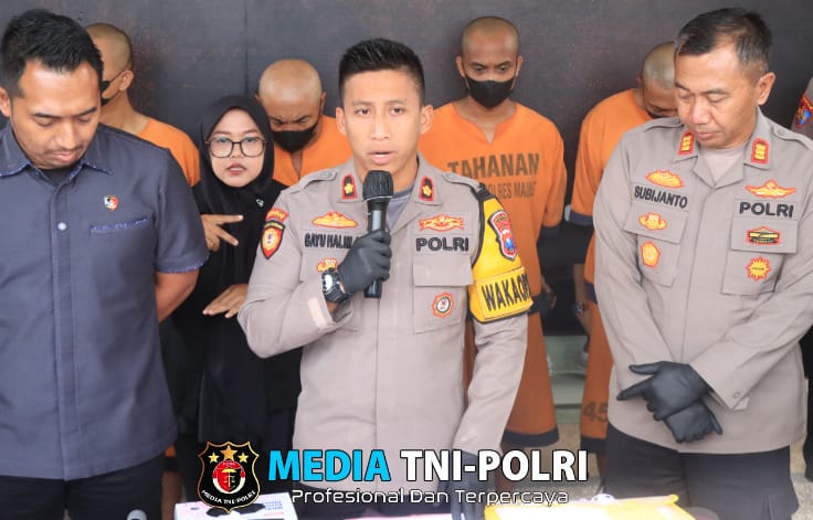 Polres Malang Ungkap Sindikat Pemerasan Bermodus LSM dan Wartawan, 5 Pelaku Diamankan