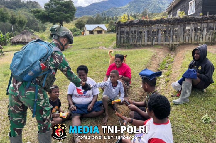 Satgas Yonif 700 Wira Yudha Cakti Tebar Kedamaian dengan Beranjangsana ke Warga Gome