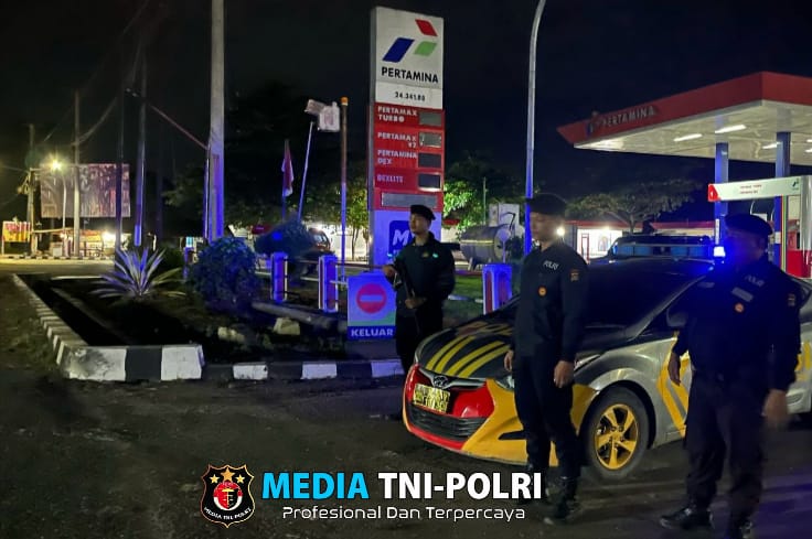 Ciptakan Sitkamtibmas Aman Kondusif di Bulan Suci Ramadhan, Patroli Presisi Polres Lampung Tengah Amankan Sholat Tarawih