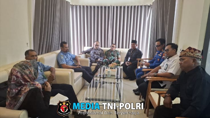 Talkshow Bersama Dandim 0825/Banyuwangi Tingkatkan Budaya Penangkapan Ikan Ramah Lingkungan dan Pemulihan Ekosistem Kelautan dan Perairan