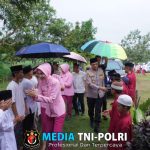 Ramadhan Berbagi, Kapolres Bersama Ketua Bhayangkari Cabang Lampung Utara Santuni Anak Yatim