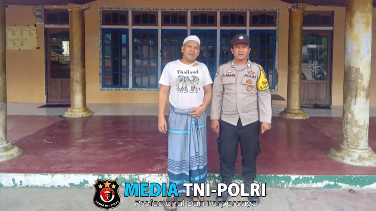 Polsek Mandor Lakukan Pengecekan Bantuan Mesin Filtrasi Air Minum di Surau Al Mujahidin Mandor