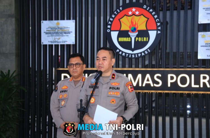 Kapolri Tetapkan Status Gugur dan Berikan KPLB Anumerta Terhadap 3 Personel Terbaiknya