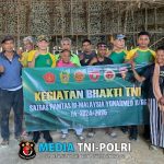 Kokohkan Kebersamaan di Perbatasan, Satgas Pamtas Yonarmed 11 Kostrad Bantu Pembangunan Gereja