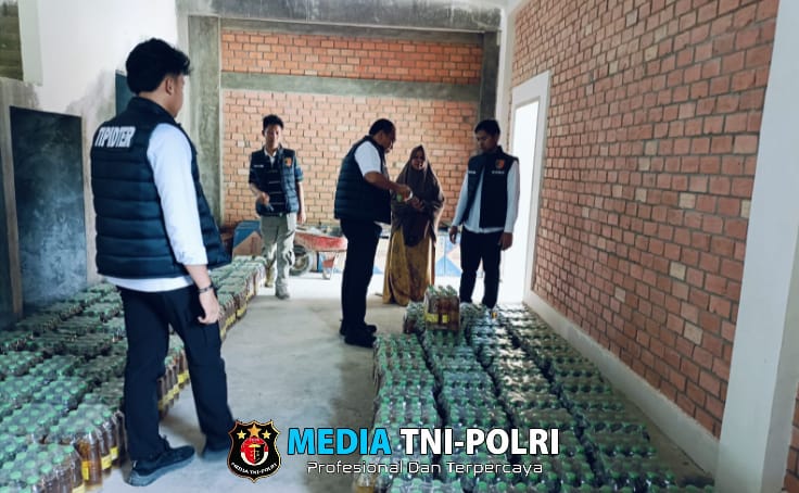 Sat Reskrim Polres Mesuji Segel Gudang Minyakita Milik Mantan Sekda Kabupaten Mesuji