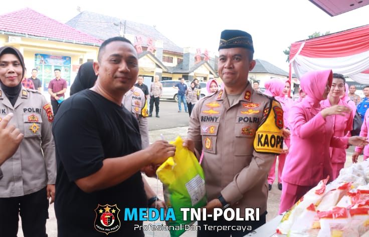 Polres Lampung Timur Gelar Baksos dan Bazar Ramadan 2025