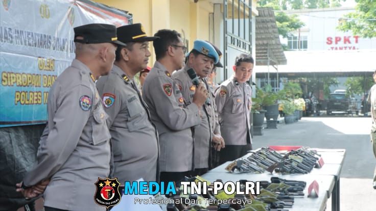 Kontrol Ketat, Polres Nganjuk Gelar Pemeriksaan Berkala Senjata Api