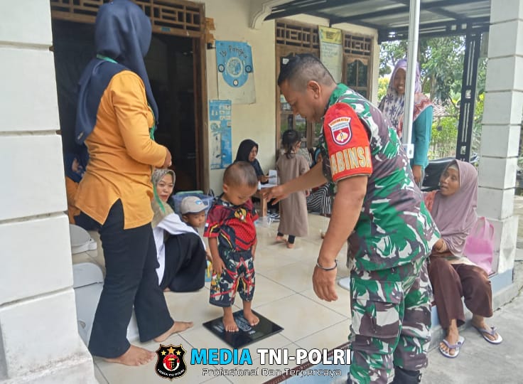 Babinsa Simo Aktif Turut Tingkatkan Kesehatan Ibu dan Anak