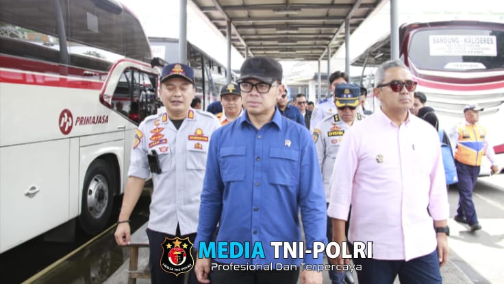 Jelang Mudik Lebaran, Wamendagri Bima Cek Kelayakan Armada Bus di Terminal Leuwipanjang