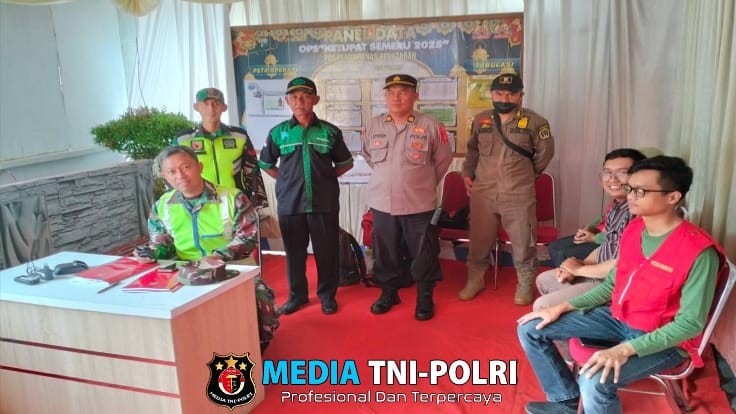 TNI – POLRI Bersinergi Laksanakan POSPAM Menjelang Idul Fitri di Wilayah Blitar Raya