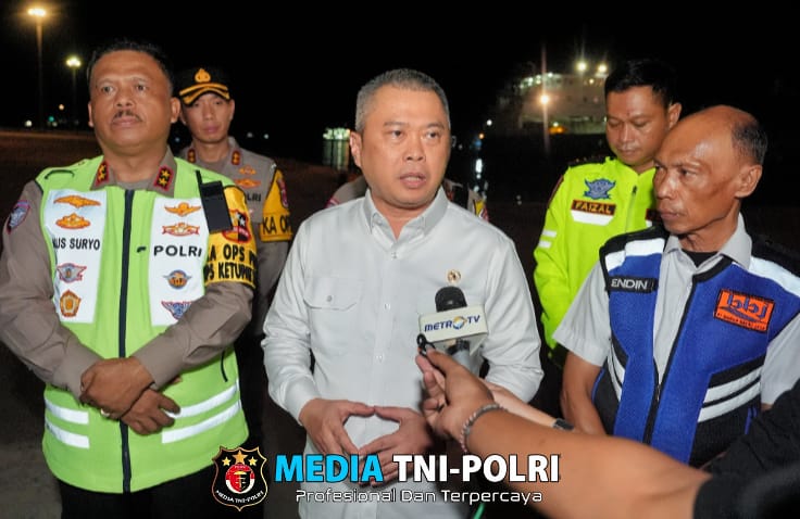Tinjau Jalur Pelabuhan Merak, Kakorlantas dan Menhub Optimis Lancar