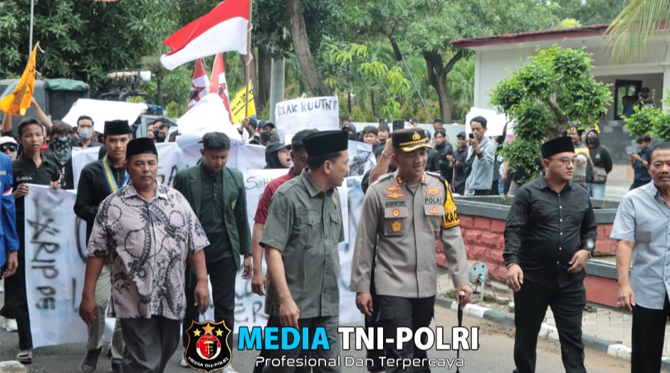 Polres Nganjuk Gelar Apel Kesiapan Pengamanan Unjuk Rasa Aliansi Mahasiswa Tolak UU TNI