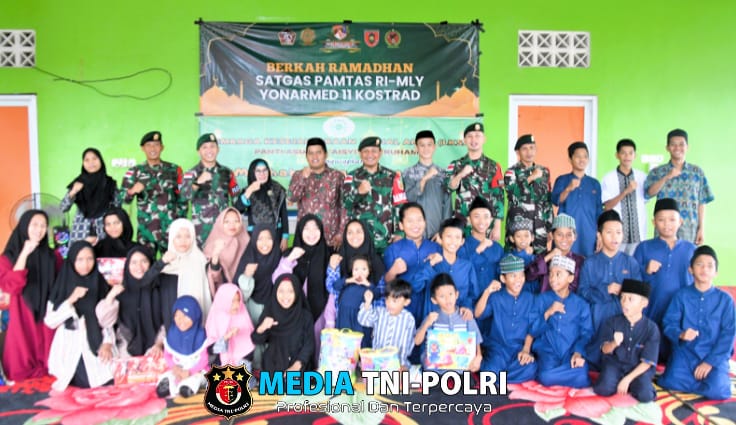 Tebar Kebaikan Ramadhan, Satgas Pamtas Yonarmed 11 Kostrad Berbagi Kebahagiaan di Panti Asuhan Aisyiyah Ruhama