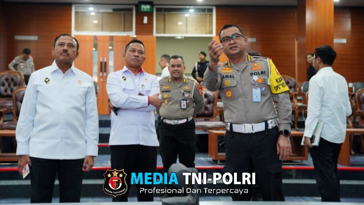 Kemenko Polhukam Apresiasi Kecanggihan Sistem Aplikasi Korlantas Polri dalam Memantau Arus Lalu Lintas Mudik