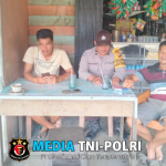 Bhabinkamtibmas Polsek Air Besar Lakukan Metode Door To Door Sytem Terhadap Warganya