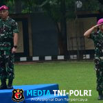 Kadisinfolahta Komar Pimpin Upacara Bendera Tekankan Disiplin dan Dedikasi Prajurit