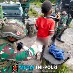 TNI Bantu Obati Penyakit Kulit Anak di Papua: Sentuhan Kemanusiaan di Bumi Cendrawasih