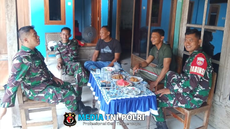 Babinsa Juwangi Kedepankan Silaturahmi dan Kunjungi Warganya
