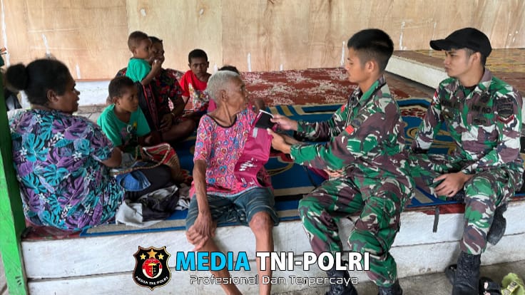 Wujudkan Papua Sehat Sejahtera, Satgas Yonif 131/BRS Gelar Layanan Kesehatan Gratis di Kampung Uzkwar