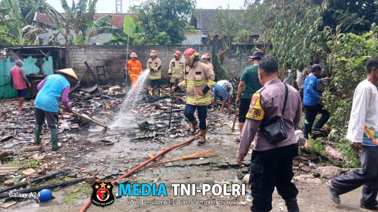Kebakaran Rumah di Banaranwetan, Polsek Bagor Bergerak Cepat