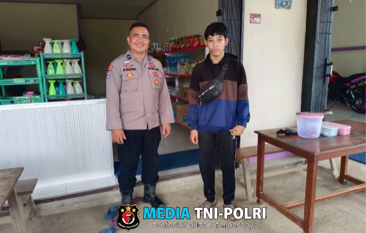 Sambangi Masyarakat Kanit Binmas Polsek Kuala Behe Dialogis Pesan Kamtibmas