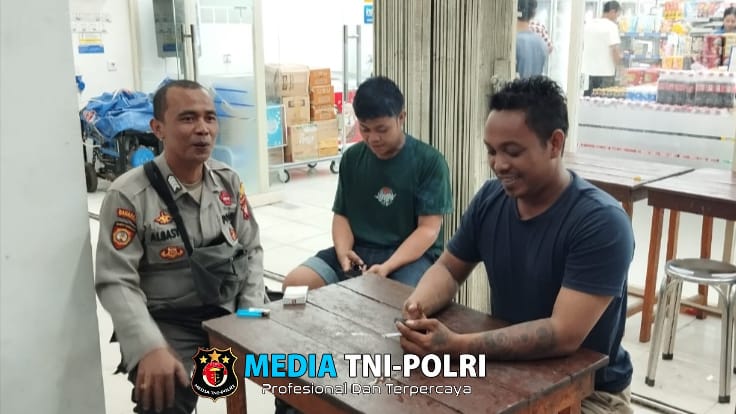Cegah Gangguan Kamtibmas Polsek Mempawah Hulu Gelar Patroli Malam